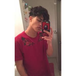 Meet your Posher, Luis